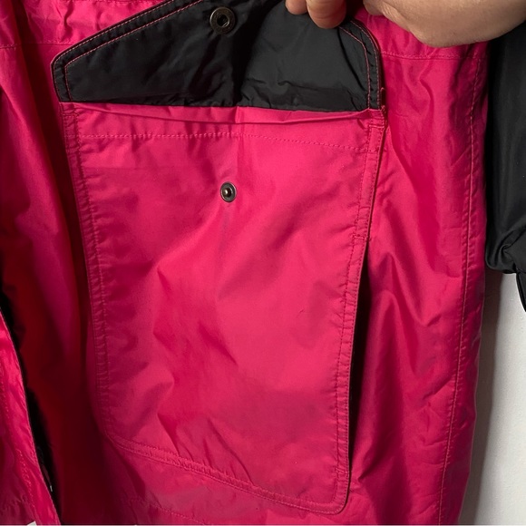 Vintage Woolrich Women’s Pink & Black Mesh Lined Hooded Rain Ski Jacket Size XL - Picture 7 of 15